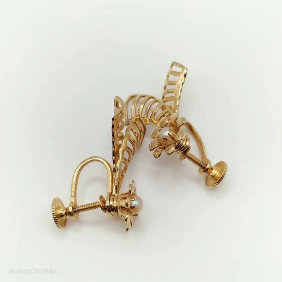 Women's Fashion Gold Tone Faux Pearl Drop Boho Unique Screwback Earrings - Picture 4 of 10